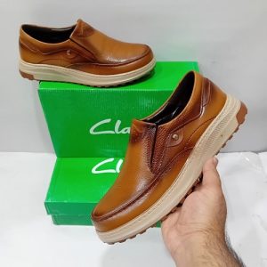 کفش چرم مردانه کلارک کار تبریز رنگ عسلی
